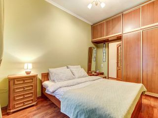2 к. кв. поблизости от метро, Кирочная 3