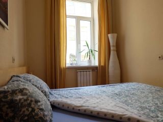Cozy room with THE best location!