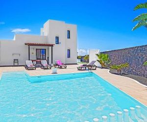 Villa Perla Playa Blanca Spain