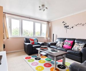 Spacious 2bed duplex, Cricklewood, 10min to tube. Wembley United Kingdom