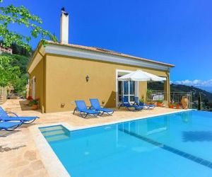 Villa Triantafyllo Nissaki Greece