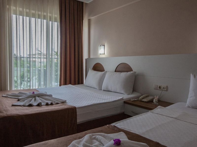 Hotel Photo 1