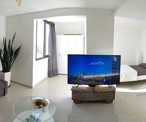 The Airy Loft - HaAtsmaut Boulevard 77 - Bat Yam Bat Yam Israel