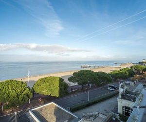 Apartment Appartement vue mer arcachon 2 Arcachon France