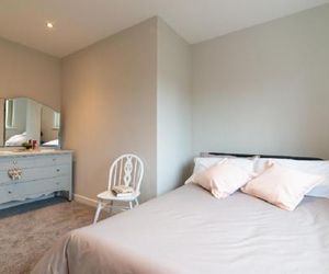 Beautiful 6 Bedroom Holiday Home, Manchester Wythenshawe United Kingdom
