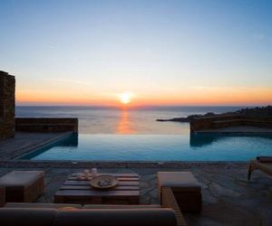 Luxury Cycladic Villa-Enjoy Infinity Pool Sunsets Pissai Greece