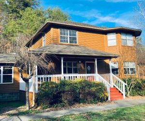 5Bedrooms*4KING BEDS*OUTSTANDING LOCATION*HotTub* Sevierville United States