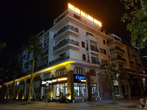 Helenhalong Hotel