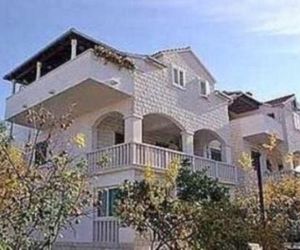 Apartment in Supetar with Terrace, Air condition, WIFI, Washing machine (4300-2) Supetar Croatia