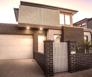 Brand NEW beautifully designed, luxury townhouse Geelong Australia