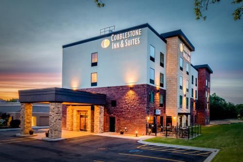 Photo of Cobblestone Inn & Suites – Fairfield Bay