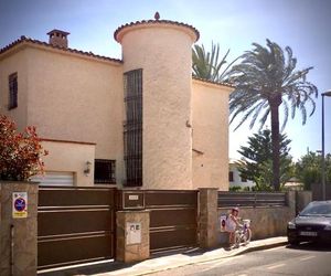 Villa Ines**** Cambrils Spain