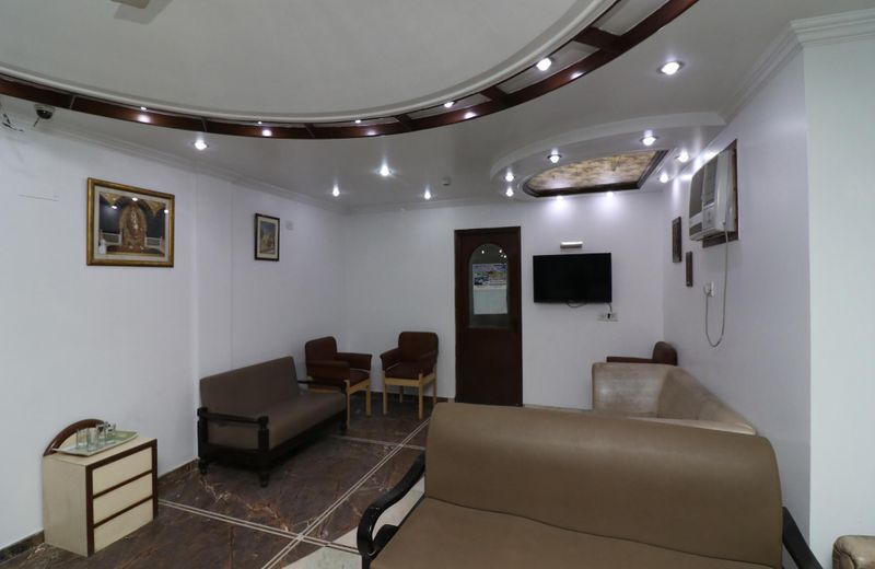 OYO 27802 Hotel Boom Room