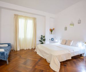 Piazza Martiri Apartment Cagliari Italy