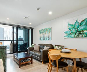 Sky Tower on Your Doorstep! Modern Two Bedroom Auckland New Zealand