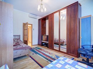 3 Sovetskaya, 142 sq.m. Sauna! City center