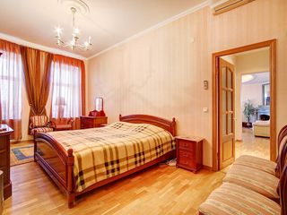 3 Sovetskaya, 142 sq.m. Sauna! City center