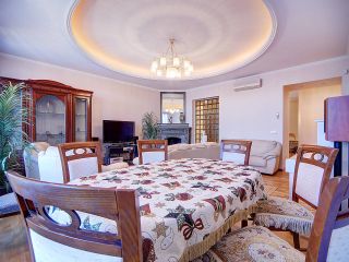 3 Sovetskaya, 142 sq.m. Sauna! City center