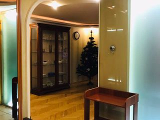 Очень Чистое, Стильное, Тихое, Семейное