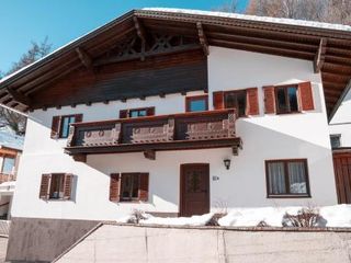 Фото отеля Traditionell-modernes Haus in Hötting