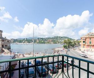 La Casa Rosa al Mare Rapallo Italy