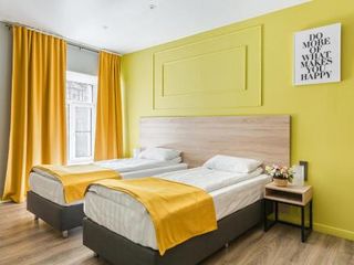 Отель Демут