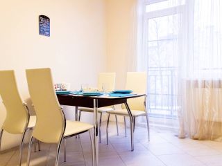 ApartCity SPB: 2-room apt. in City centre