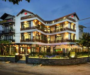 Threeway Riverside Villa Hoi An Vietnam