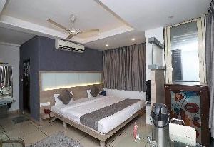 OYO 4549 Hotel Abhilasha Pachmarhi India