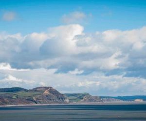 Silver View - Sea Views - Large Deck - Central Lyme Lyme Regis United Kingdom