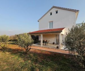 Holiday Home Hrast Debeljak Croatia