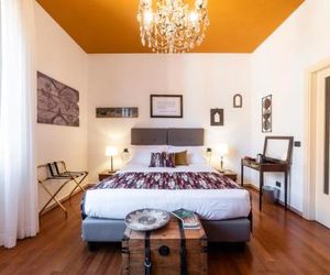 Bibliò Rooms Guesthouse Bologna Italy