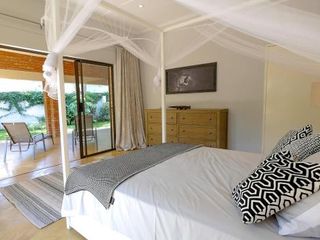Фото отеля Victoria Falls, Private, Secluded, Self Catering Cottage