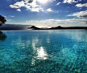 Villa Acqua · Gorgeous pool villa, stunning sea views, helipad! Parasporos Greece