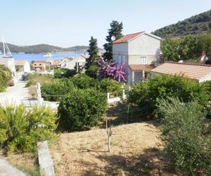 apartmani vraničić Vis Croatia