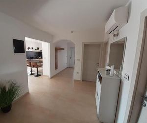 House emjalemi Pula Croatia