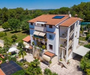 Apartments Lori Porec Croatia