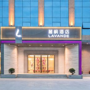 NearBy Hotel