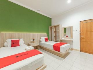 Hotel pic RedDoorz Syariah near Taman Bekapai 2