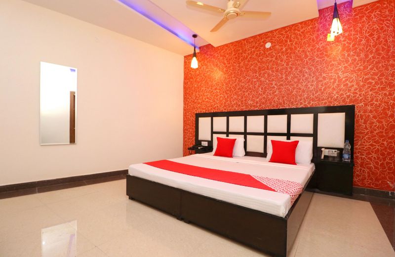 OYO 27916 Hotel Bubbles