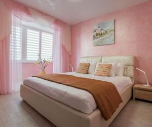 2-room Apartment Lux near Centre Wi-Fi Free Dnipro Ukraine