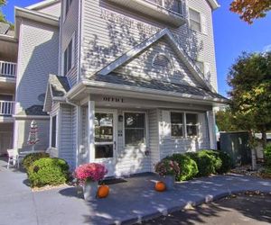 302 North Shore Inn Traverse City United States