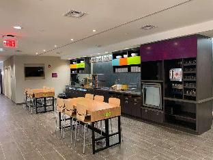 Hotel pic Home2 Suites by Hilton Newark Airport
