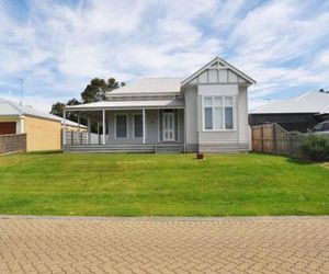 PAPERBARK HOMESTEAD - PET FRIENDLY Inverloch Australia