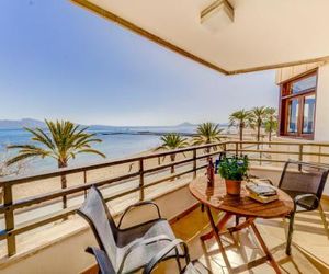 Beachfront Apartment Simar Port de Pollenca Spain