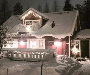 Villa Red House Arctic Circle Rovaniemi Finland