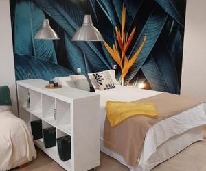 Apartamentos nuevos, garaje gratuito y piscina Granada Spain