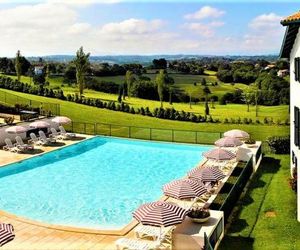 Apartment Baigura : vacances avec piscine entre mer et montagnes Arcangues France
