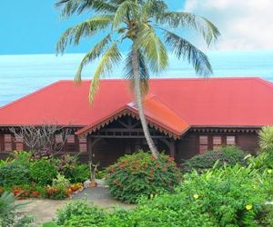 VILLA DU JARDIN BOTANIQUE, EX. PROPRIETE COLUCHE DESHAIES Guadeloupe