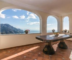 La Luna di Cristina Ravello Italy